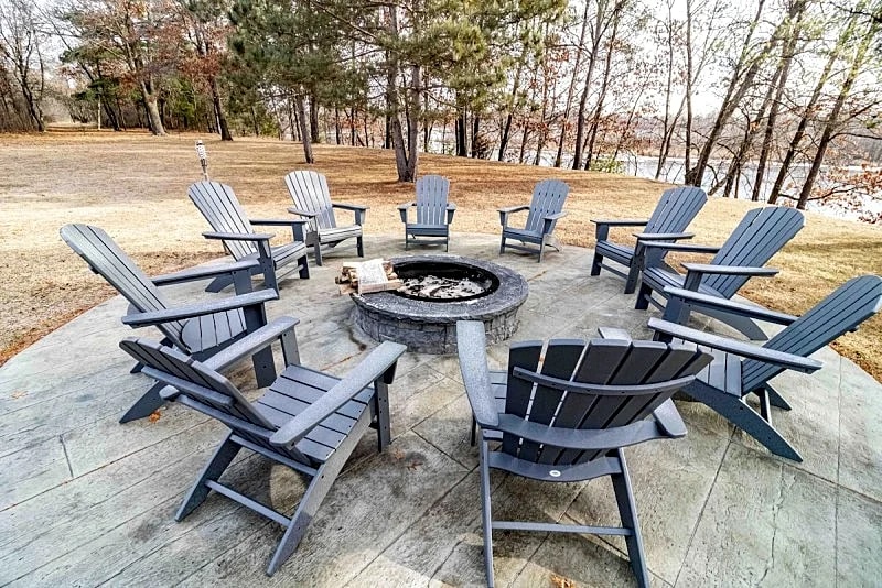 FAMILY RETREAT ON CASTLE ROCK LAKE WITH PRIVATE PIER in Necedah, Wisconsin, United States — photo 2