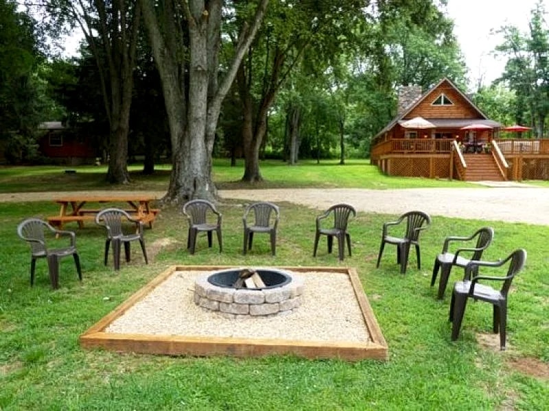 A Pebble Beach River Cabin in Shenandoah, Virginia, United States — photo 4