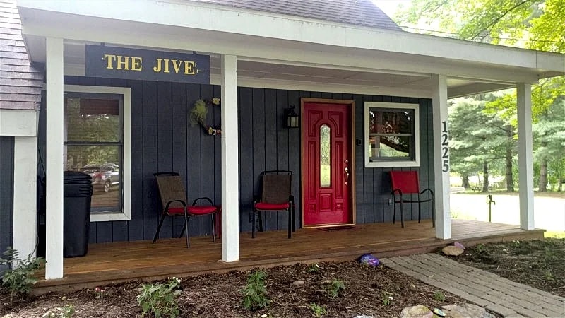 The Jive - Christophers Riverside Cabin in Page County, Virginia, United States — photo 3