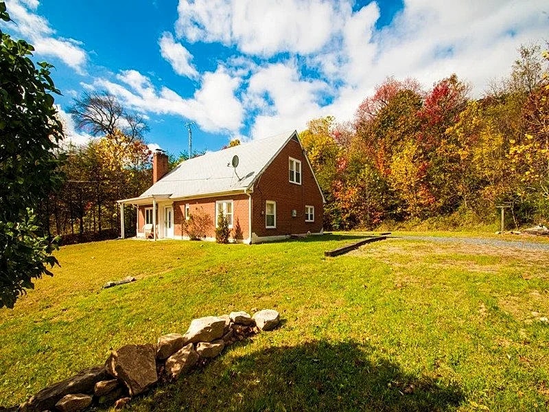 Hilltop Hideaway in Page County, Virginia, United States — photo 2