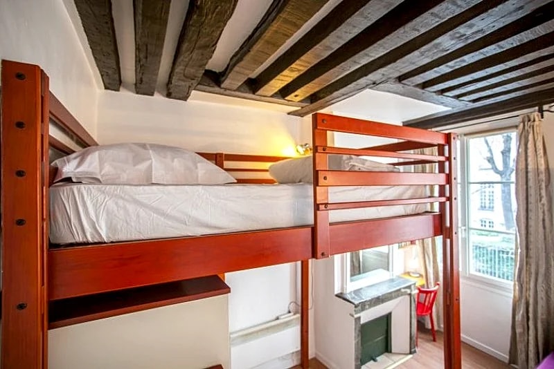 FOURCY lovely nest in the heart of lively Marais in Rue De Fourcy, Paris, France — photo 5