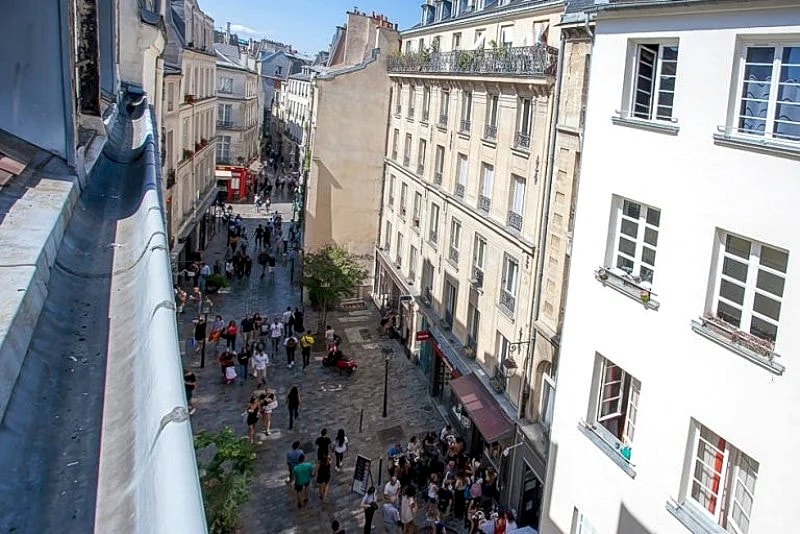 FERDINAND DUVAL 1 BEDROOM in Rue Ferdinand Duval, Paris, France — photo 3