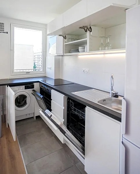 BELLEVILLE 1 Bedroom Apartment in Rue De Belleville, Paris, France — photo 5