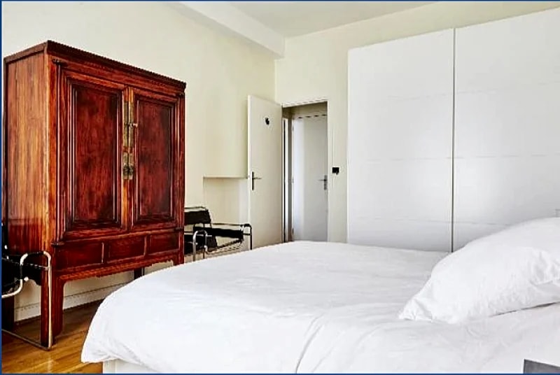 CHAUCHAT 2 Bedroom Apartment in Rue Chauchat, Paris, France — photo 4