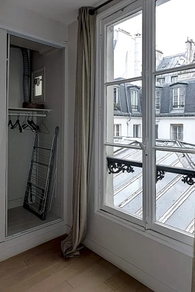 TEMPLE 1 bedroom in Republique and Le Marais in Rue Du Temple, Paris, France — photo 3