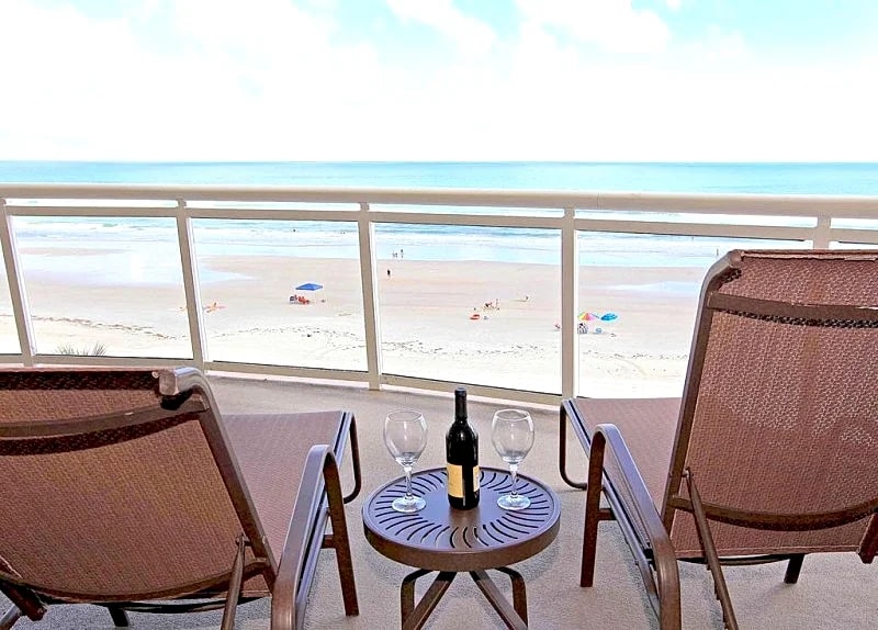 Ocean Vistas 405 3 Bedroom Luxury on Daytona Beach Locally Managed!