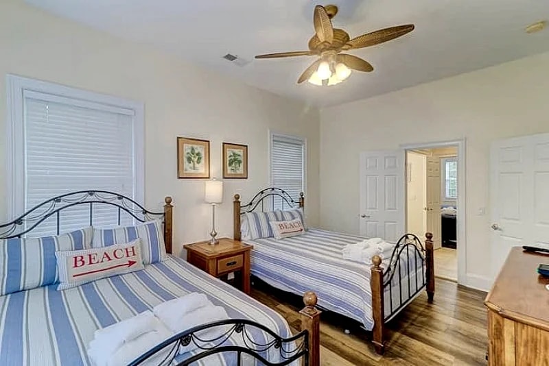 Southern Charm in Folly Beach, South Carolina, United States — photo 4