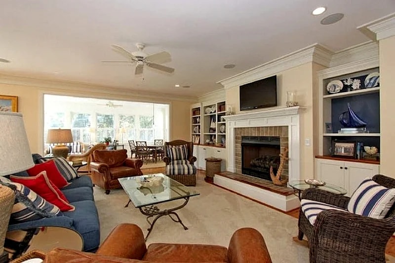 Amazing Island Home, Private Pool, Close to the Beach! $250 Vayk Gear Credit! in Isle Of Palms, South Carolina, United States — photo 3