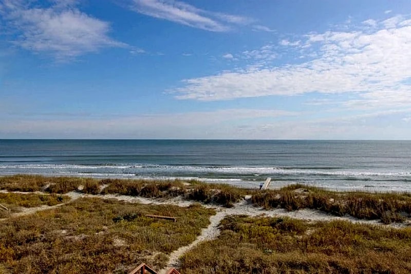The Lighthouse- Oceanfront, 2 Large Decks & Open Floorplan in Folly Beach, South Carolina, United States — photo 2