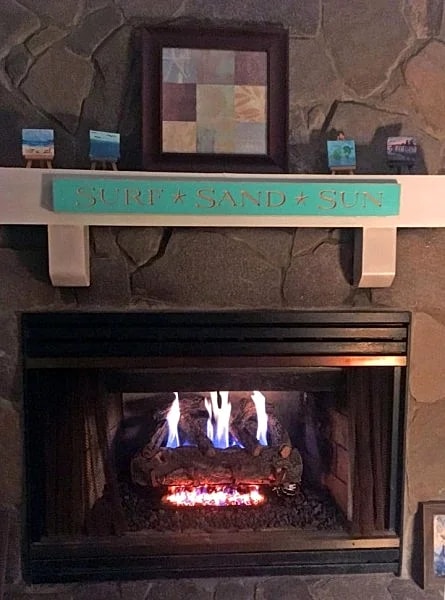 The Perfect Beach Cottage- Pet Friendly, Dock, & Rooftop deck - Repeat Guest Favorite! in Folly Beach, South Carolina, United States — photo 5