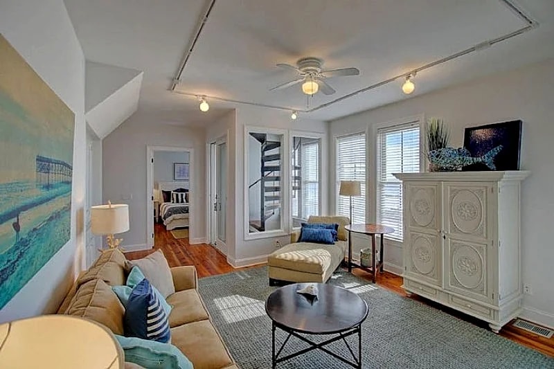 Bliss 2- Premier Folly Beach! Oceanfront w/Rooftop Deck & Event Home. Private Beach Access in Folly Beach, South Carolina, United States — photo 3