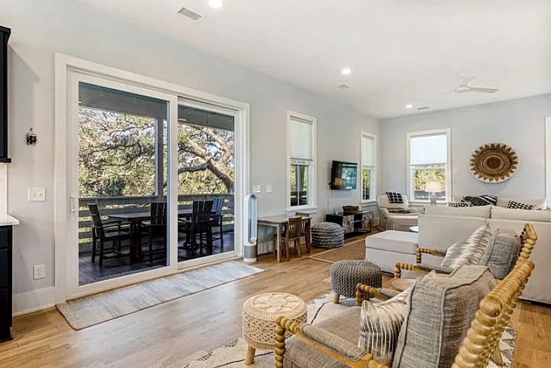 Folly Daydreaming- Luxury Retreat Near Beach, NEW LISTING! - $250 Free Beach Gear Credit in Folly Beach, South Carolina, United States — photo 2