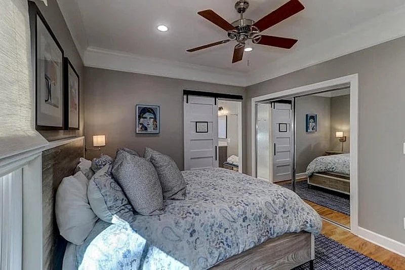 Pure Folly- Near Beach, Lots of Porch Space! Luxury Furnishings in Folly Beach, South Carolina, United States — photo 5