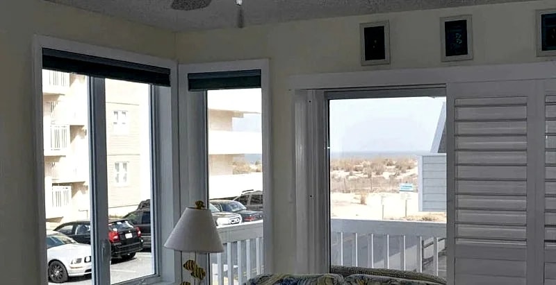 Ocean View Studio Condo, Steps from the Beach, Balcony, Linens, Paper Goods, Beach Items - Unit 1 in Ocean City, Maryland, United States — photo 2