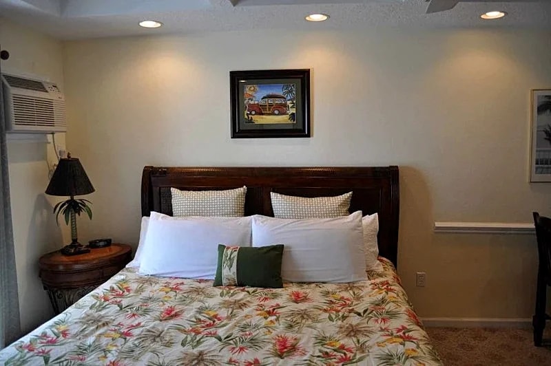 Ocean Block Condo, Steps from the Beach, Balcony, Linens, Paper Goods, Beach Items - UNIT 8 in Ocean City, Maryland, United States — photo 4
