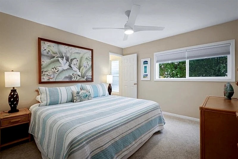 Oceanfront Banyan Tree 200 in Kailua Kona, 2BR, 2BA, perfect for 4 guests in North Kona, Hawaii, United States — photo 4