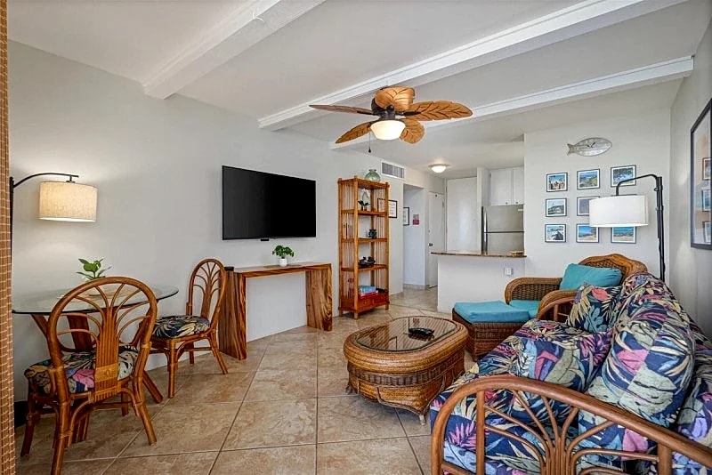 Experience oceanfront luxury at Hale Kona Kai 301, a perfect getaway in North Kona, Hawaii, United States — photo 5