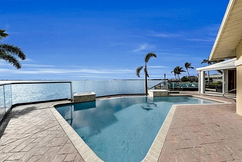 The River View 1008 - SE Cape Coral Riverfront Luxury Pool Home Pool Table and more in Cape Coral, Florida, United States — photo 2