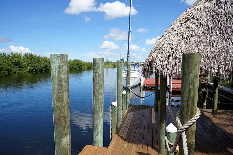 Palm Villa 1009 SW Cape Coral estate home 4B 3.5 BA heated Pool and Spa Fitnessroom in Cape Coral, Florida, United States — photo 4