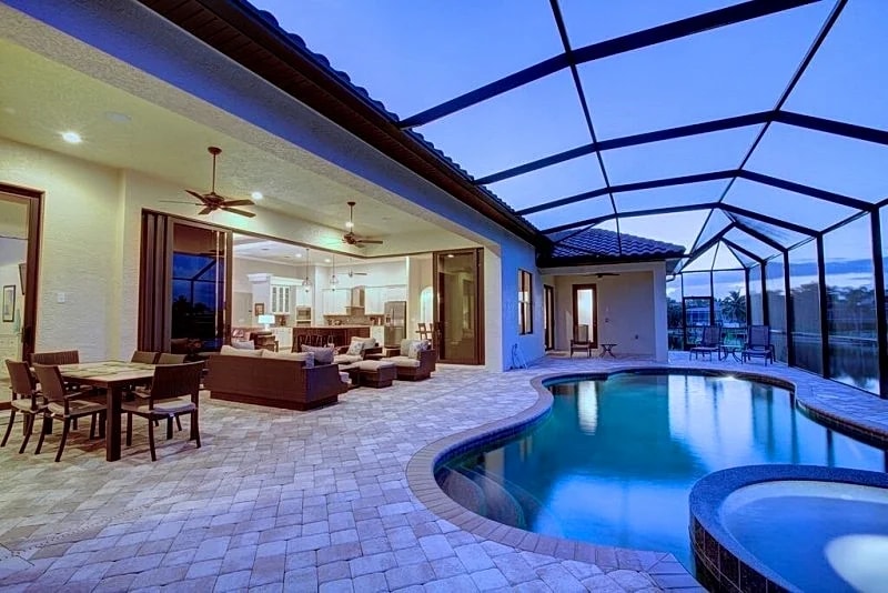 Villa Rosalinda 1065 SW Cape Coral 3 /3,5ba electric heated pool and spa, gulf access canal in Cape Coral, Florida, United States — photo 5
