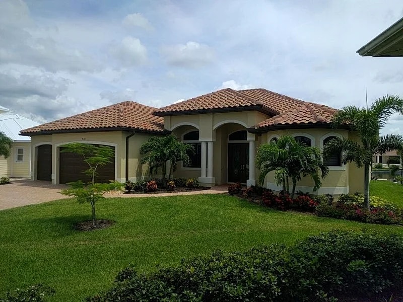 Villa Rosalinda 1065 SW Cape Coral 3 /3,5ba electric heated pool and spa, gulf access canal in Cape Coral, Florida, United States — photo 3