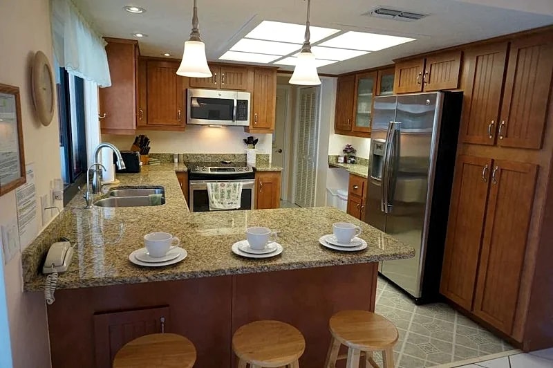 Villa Maria 1042 SW Cape Coral 3 /2ba Heated Pool Gulf Access Canal free Internet Boat Dock in Cape Coral, Florida, United States — photo 5