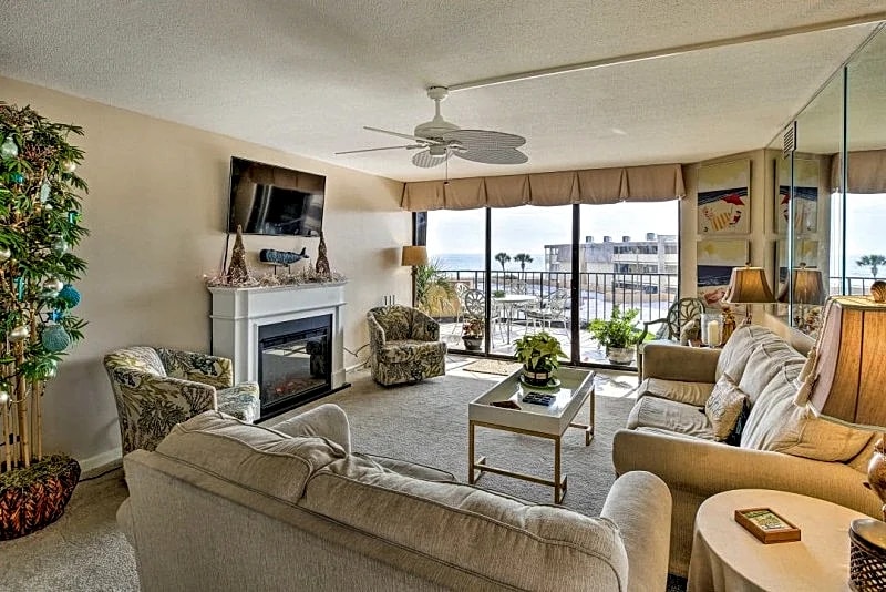 Oceanfront Resort Condo: Maisons Sur Mer! in Myrtle Beach, South Carolina, United States — photo 4
