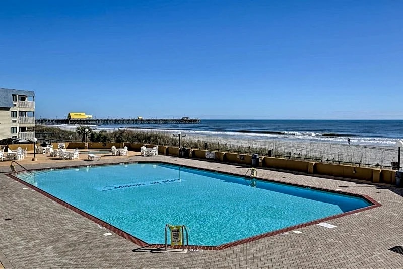 Oceanfront Resort Condo: Maisons Sur Mer! in Myrtle Beach, South Carolina, United States — photo 2