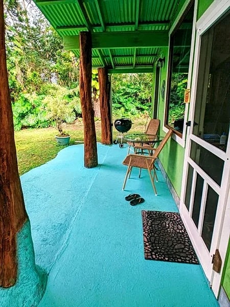 Lava Apartment in Paradise! Hilo Rentals in Hawaii in Hilo, Hawaii, United States — photo 3