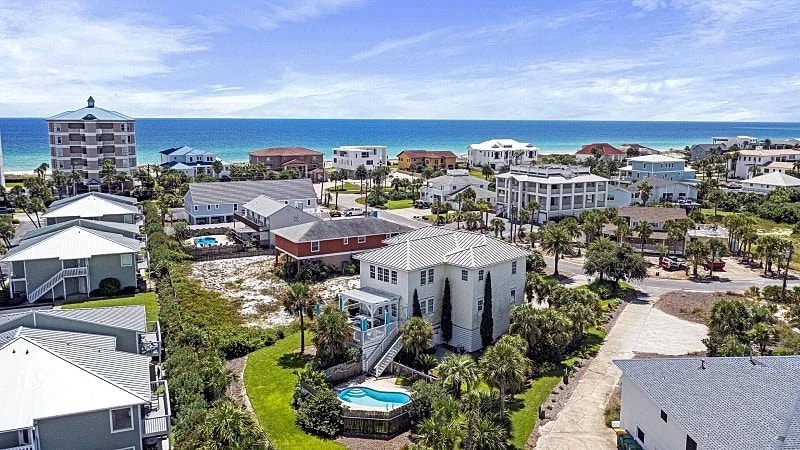 Castaway Castle | Beach & Harbor View | Htd Pool | Private Beach | Games in Destin, Florida, United States — photo 5
