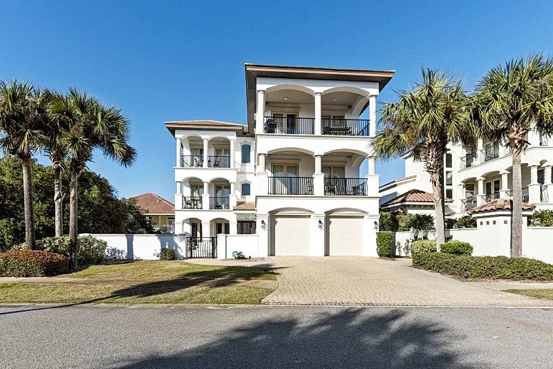Chateau Lumiere | Huge Private Beach | Pool | Game Room | Beach Views | Hot Tub in Miramar Beach, Florida, United States — photo 2