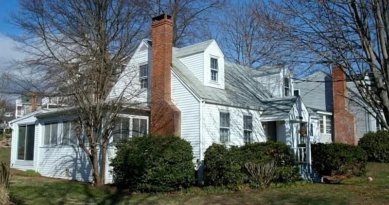 4-Bedroom Beach Home in Westbrook, CT with Private Shoreline Access