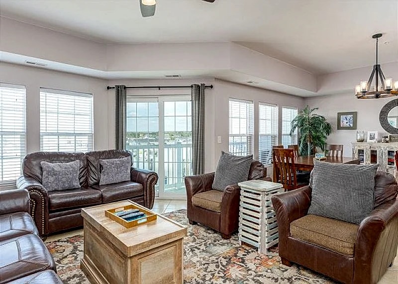Spacious 2 story condo at Pier Watch II + FREE DAILY ACTIVITIES! in North Myrtle Beach, South Carolina, United States — photo 2