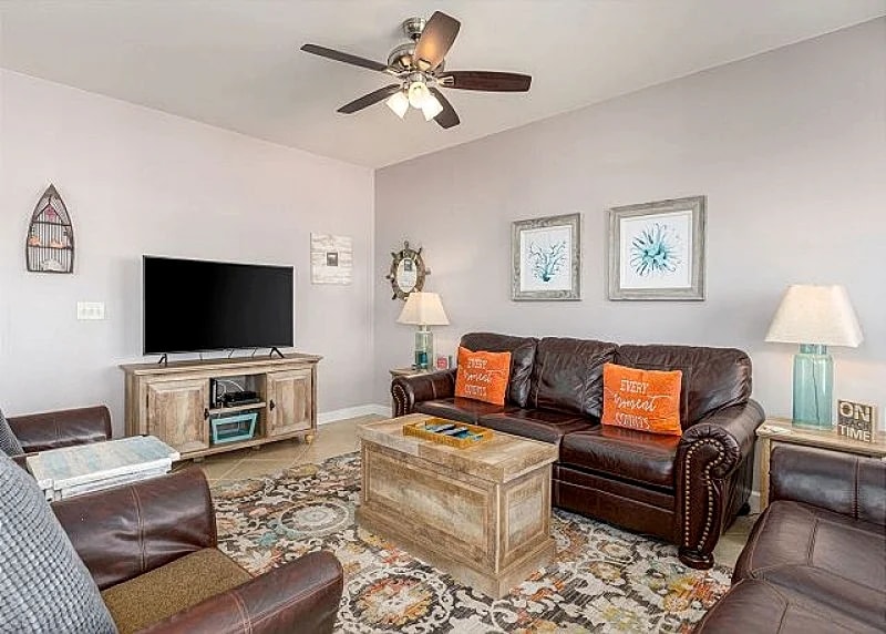 Spacious 2 story condo at Pier Watch II + FREE DAILY ACTIVITIES! in North Myrtle Beach, South Carolina, United States — photo 3