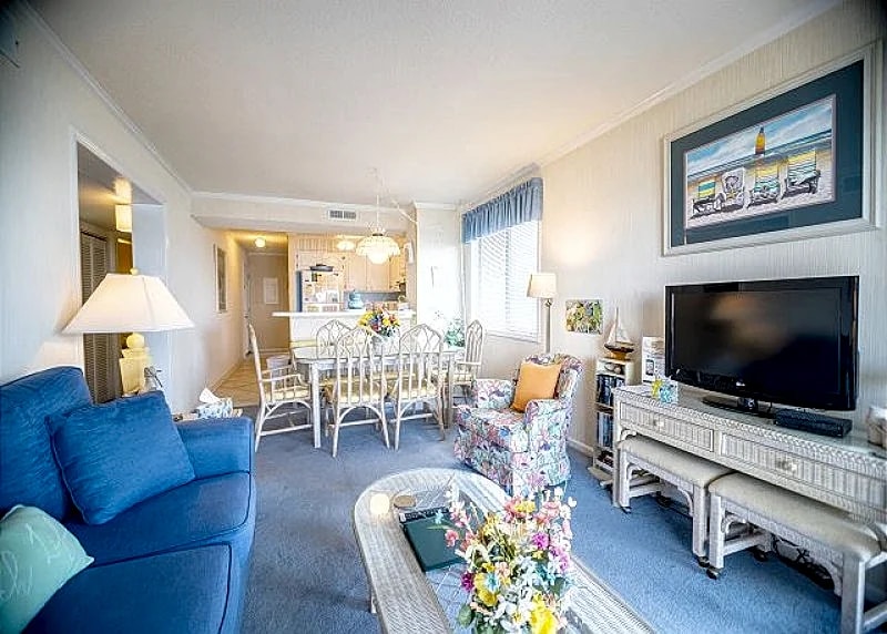 Oceanfront Condo with Screened In Oceanfront Balcony + FREE DAILY ACTIVITIES! in North Myrtle Beach, South Carolina, United States — photo 3