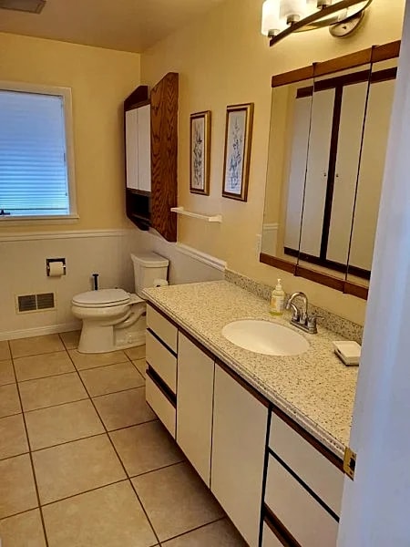Kingsbay Waterside Retreat House in Crisfield, Maryland, United States — photo 4