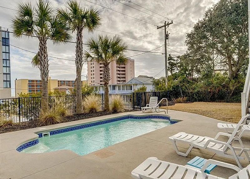 LUXURIOUS private beach house with private pool + FREE DAILY ACTIVITIES! in North Myrtle Beach, South Carolina, United States — photo 2