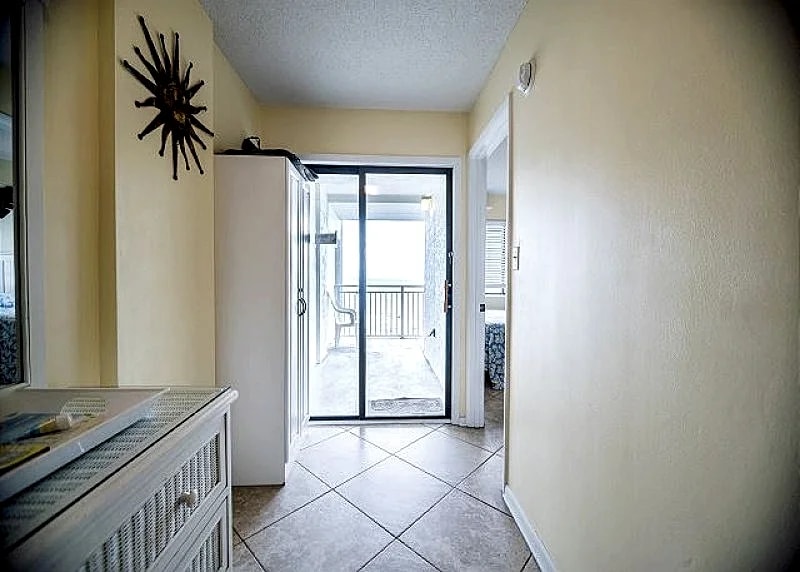 Oceanfront Condo with indoor pool + FREE DAILY ACTIVITIES! in North Myrtle Beach, South Carolina, United States — photo 3