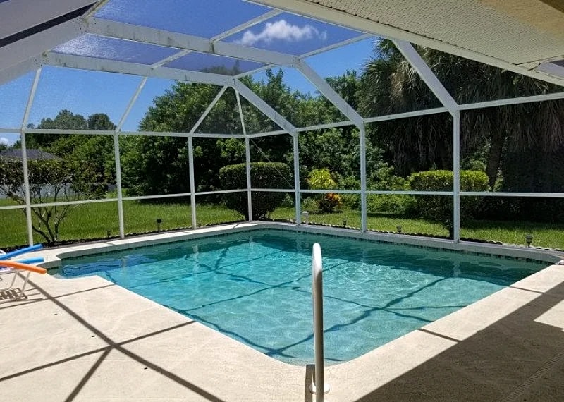 APRIL DATES AVAIL!! 3 BED/2 BATH w/POOL!!! GREAT REVIEWS! CLOSE TO BEACH! in Rotonda West, Florida, United States — photo 2