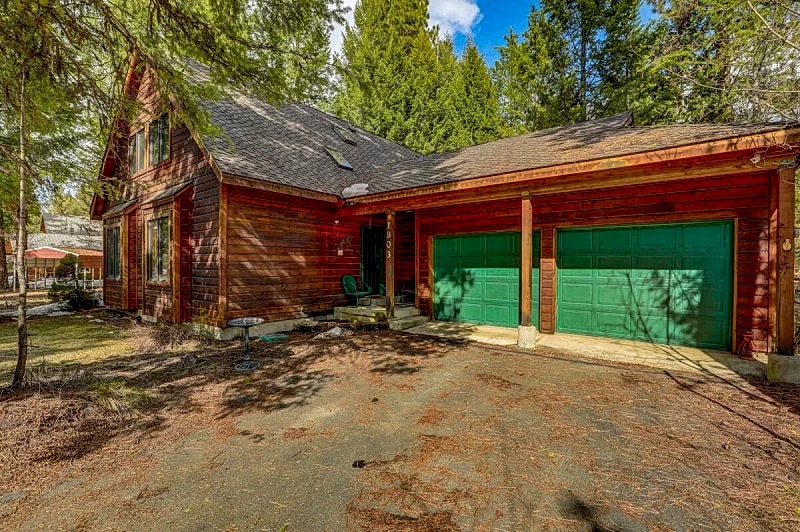 4Bd - Game rm - Walk to Beach & Parks - walk to free McCall transport - Huckleberry Hytte in McCall, Idaho, United States — photo 4