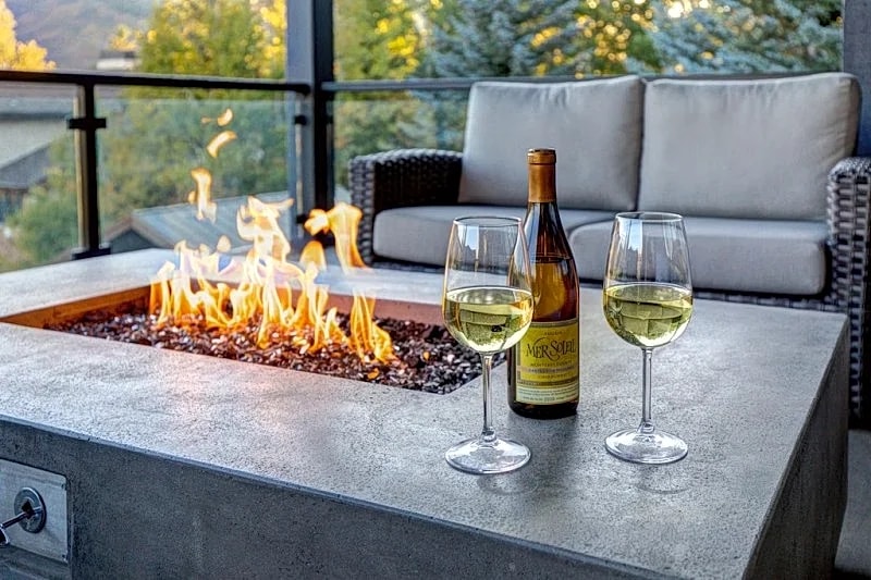 EXCEPTIONAL FAMILY HOME - CLOSE TO BOTH PC RESORT BASES in Park City, Utah, United States — photo 4