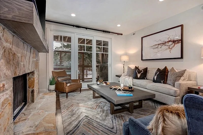 SPECTACULAR 3-BEDROOM CONDO - 2 MINUTE WALK TO MAIN ST & TOWN LIFT in Park City, Utah, United States — photo 5