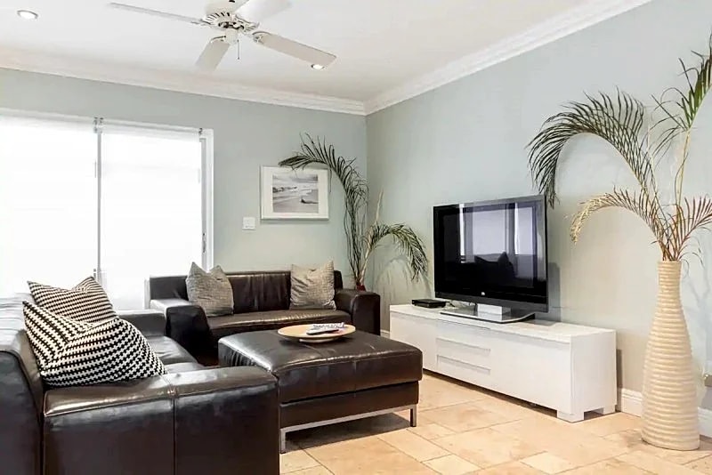 Lowest price Luxury 4 BR/2 BA Walk to Beach Hot Tub restaurants bars golfing etc