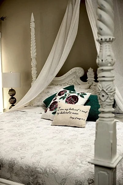 Honeymoon, Anniversary and Romantic Getaway Cottage in Lancaster, Pennsylvania, United States — photo 5