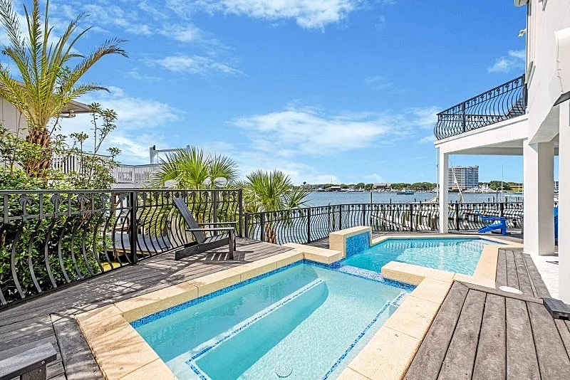 Seaside Palace | Waterfront Mansion | Endless Views | Pool & Spa | Elevator in Destin, Florida, United States — photo 3