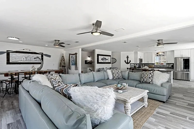 The White Pearl | AMAZING Beach & Harbor Views | Heated Pool | Water Taxi in Destin, Florida, United States — photo 2