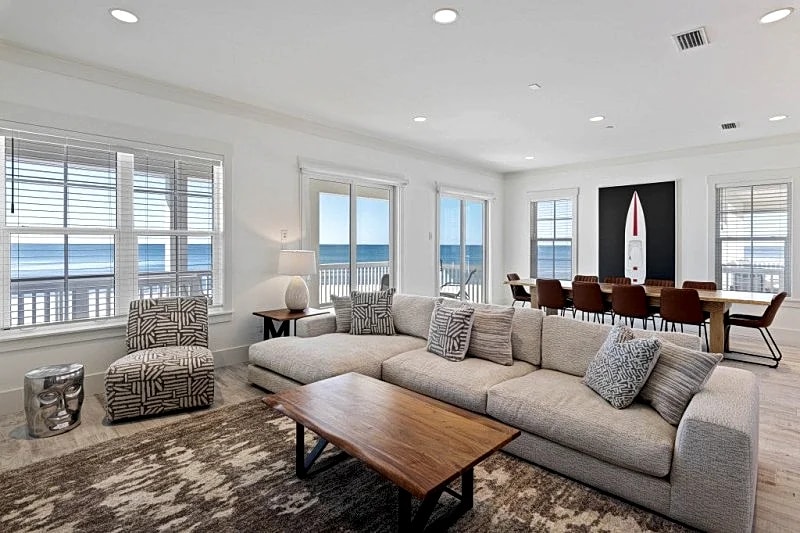 Beach House Whale Rested - Direct Beachfront, Pool, West End of PCB in Panama City Beach, Florida, United States — photo 4