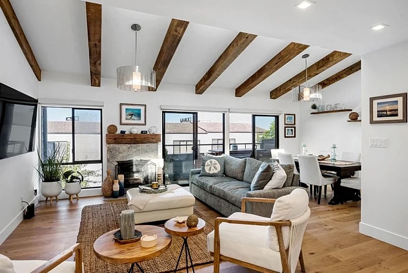 Designer Chic Hollywood Riviera Townhome with Pool, A/C & Prime Location - SCVR