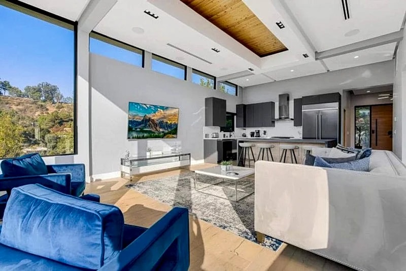 Luxury Private Escape in the Hollywood Hills! in Los Angeles, California, United States — photo 2