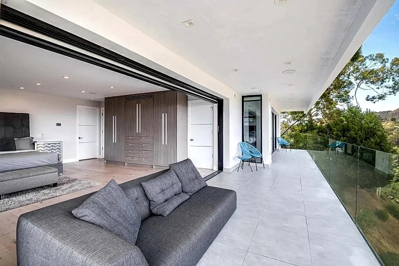 Modern Private Home in the Hills in Los Angeles, California, United States — photo 3
